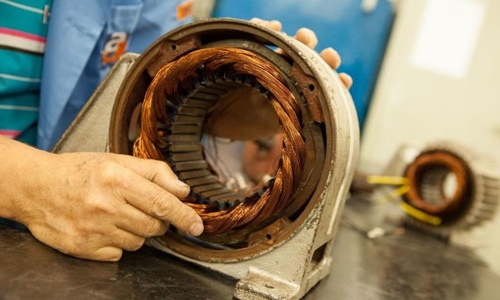 Comandos elétricos e Motores